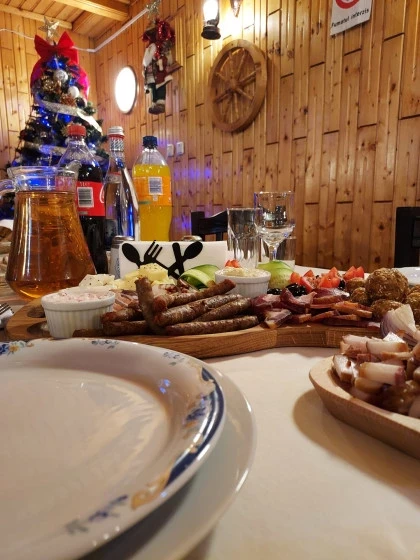 Revelion La Taverna Valea Doftanei