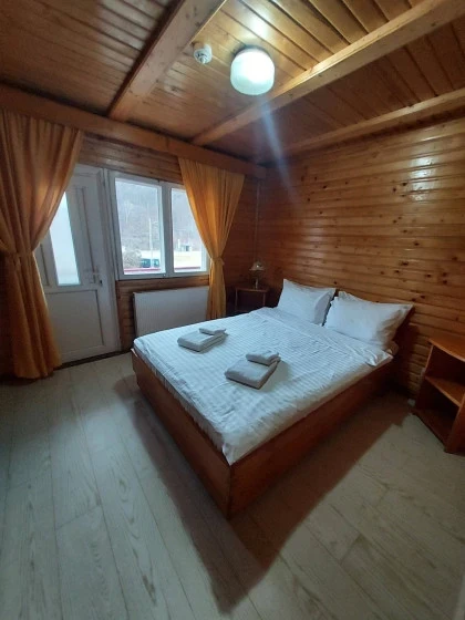 Camera dubla cu baie proprie si balcon