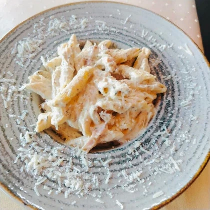 Paste Carbonara cu piept de pui
