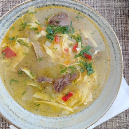 Ciorba traditionala de casa cu carne de gaina