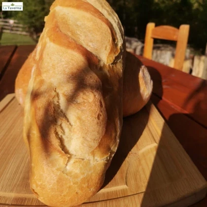 Paine alba franzela coapta pe vatra 500 gr La Taverna