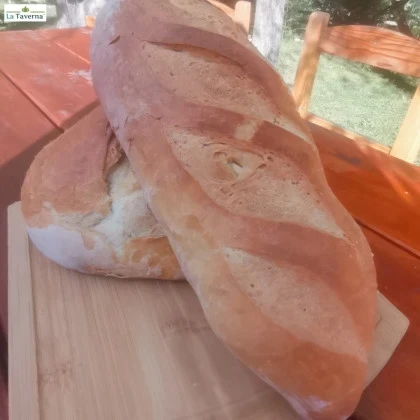 Paine alba franzela coapta pe vatra 500 gr La Taverna