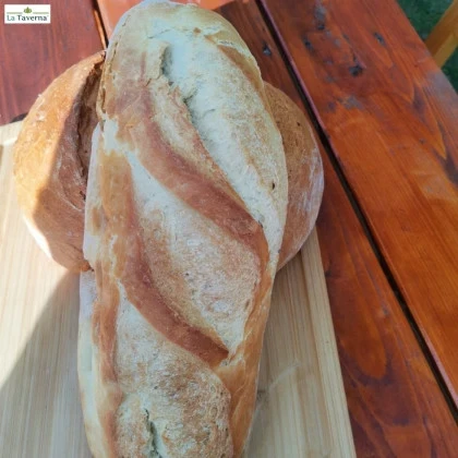 Paine alba franzela coapta pe vatra 500 gr La Taverna